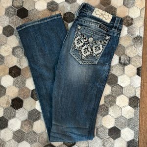 Miss Me boot cut Chloe jeans. Size 28. Inseam 34”